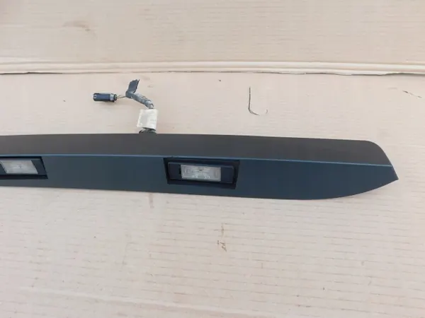 OEM A9067400030 Feu de Plaque Sprinter 906 Crafter image 3