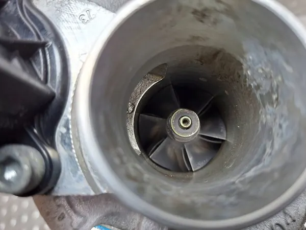 TURBINA 53039700179 PEUGEOT 508 I 1.6 THP image 2