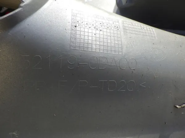 Para-choques dianteiro Toyota Yaris 4 OEM 52119-0DA00 image 5