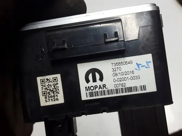 Fiat 500X USB-aansluiting OEM 735650649XAUTOPX image 3