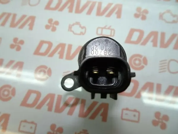 Válvula de comando da árvore de cames Kia CeeD OEM 52B7000230 image 4