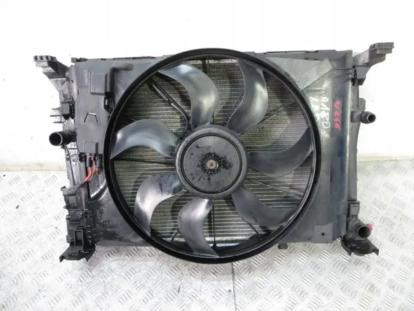 Mercedes W246 radiatorventilator OEM 167/089 - Gebruikt image 2