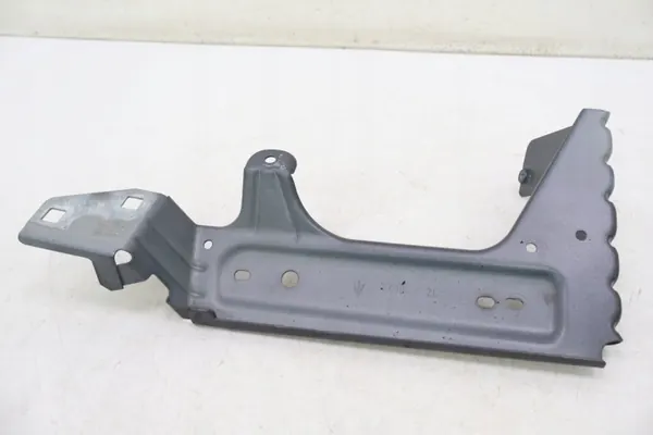 Maserati Grecale etu oikea lokasuoja kiinnike OEM 1274738686 image 5