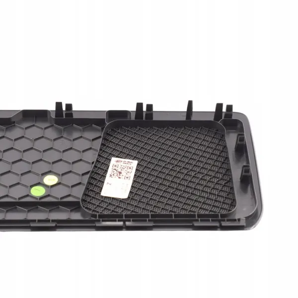 Audi A6 C8 Höger Bakhögtalarlock OEM 4K5035406 image 10