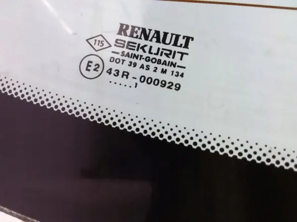 Lunette arrière Renault Laguna II OEM ARA68125 image 5