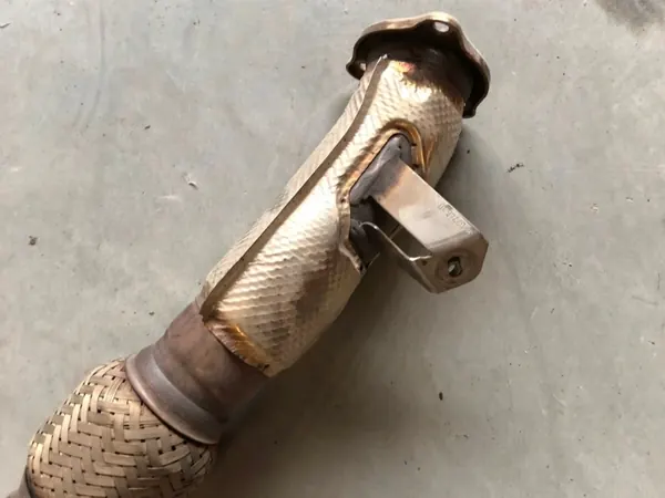 OEM 8W0253350BM Oikea pakoputki vaimennimella image 3