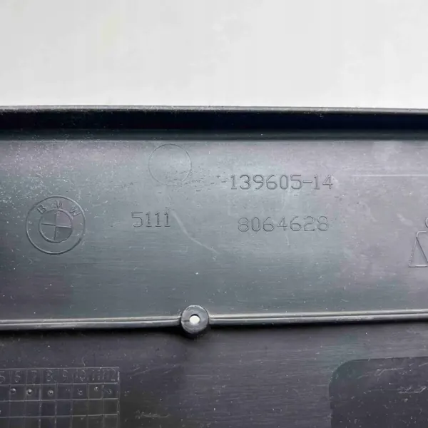 Base de matrícula OEM 51138064628 BMW para X3/X4 image 8