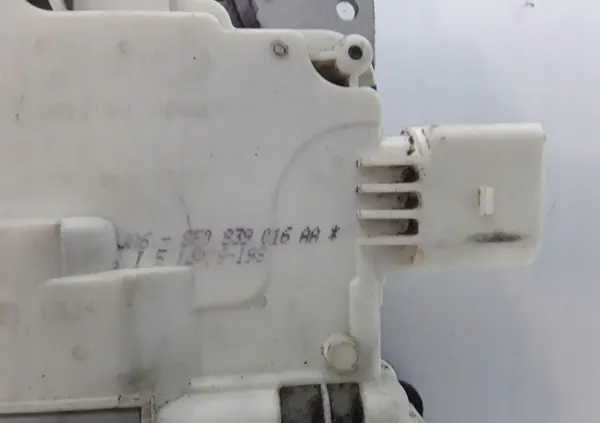 2006 Audi A4 S4 B7 Dörrlås höger 8E0839016AA image 7