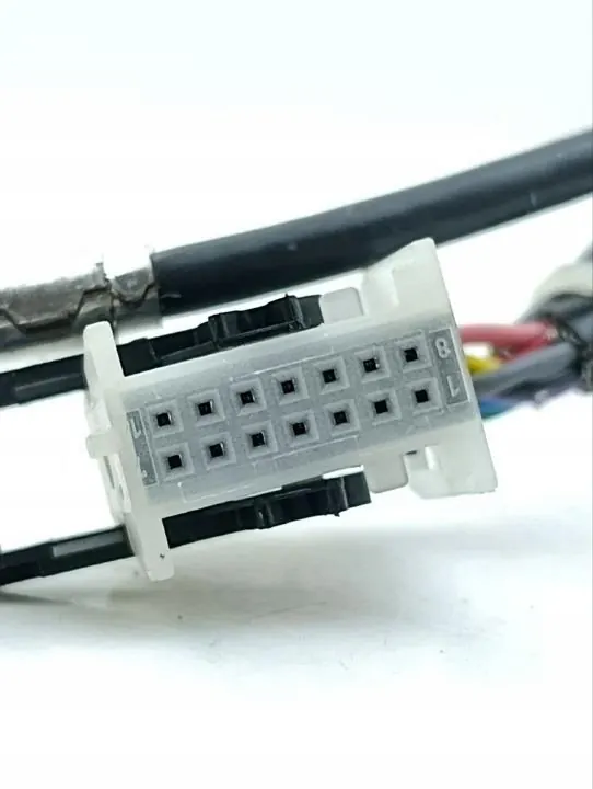 Mercedes-Benz EQS USB-inmatningsenhet OEM A2978200901 image 9