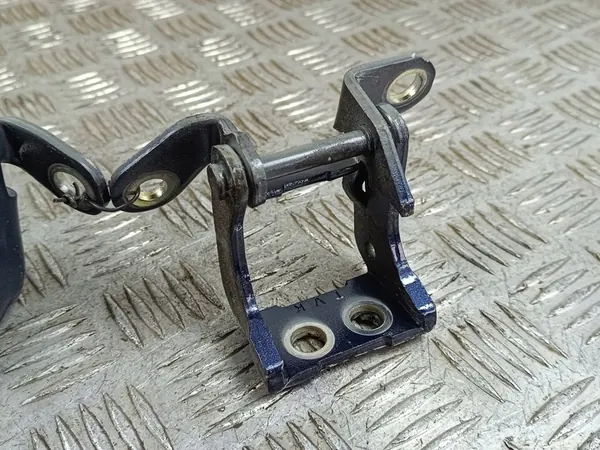 2025 Honda CR-V Hintere Türscharniere OEM FOB51801 image 3