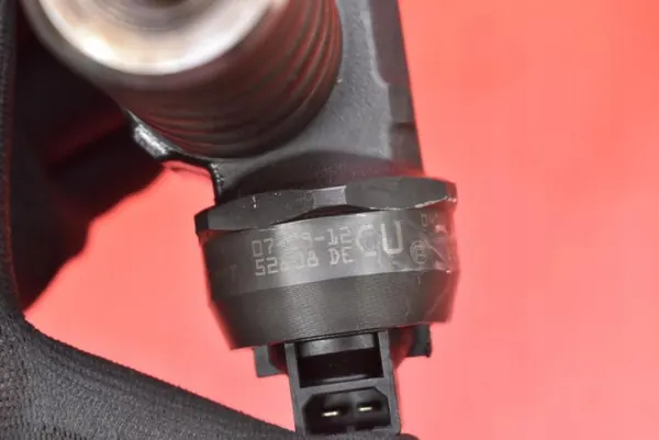 Ruiskutus OEM 0414720312 VW Passat B6 2.0 TDI:lle image 9