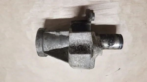 Vooras flens OEM H7A3-3A040-AC Jaguar XE image 2