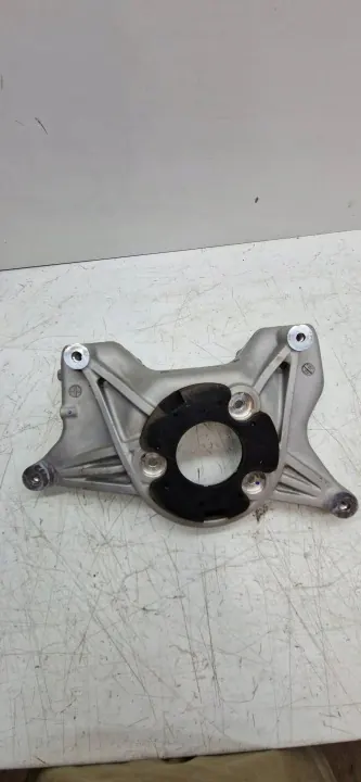 Support d'amortisseur avant Tesla Model 3 OEM 134439100A image 2