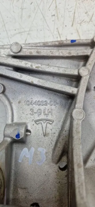 Support d'amortisseur avant Tesla Model 3 OEM 134439100A image 5