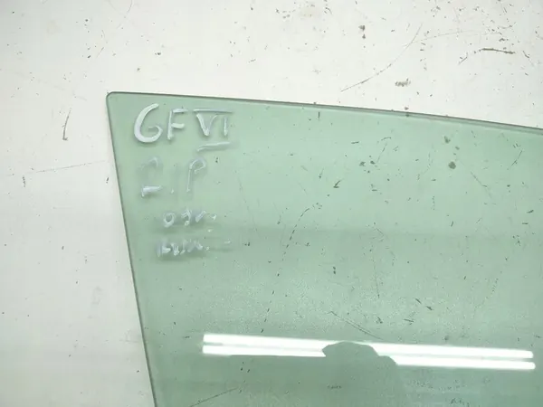 VW GOLF VI 5K Oikea Etu Ikkuna 2009 image 2