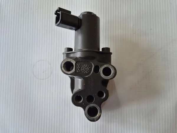 Ölventil und Sensor OEM 24170069 für Renault LKW image 2