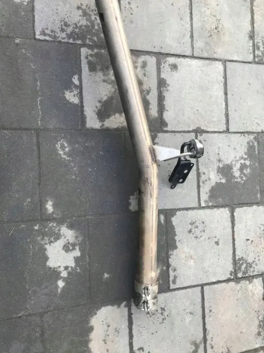 Audi A6 4K Pakoputken Vaimennin OEM 4k0253611AD image 4
