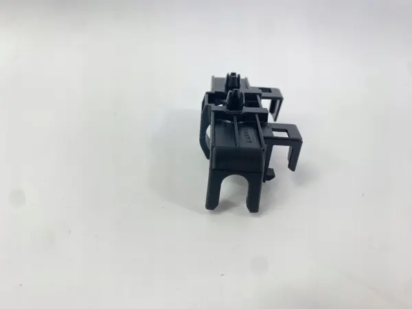 Soporte Cable Enchufe ABS OEM 1265450840 Mercedes W124 W126 image 6
