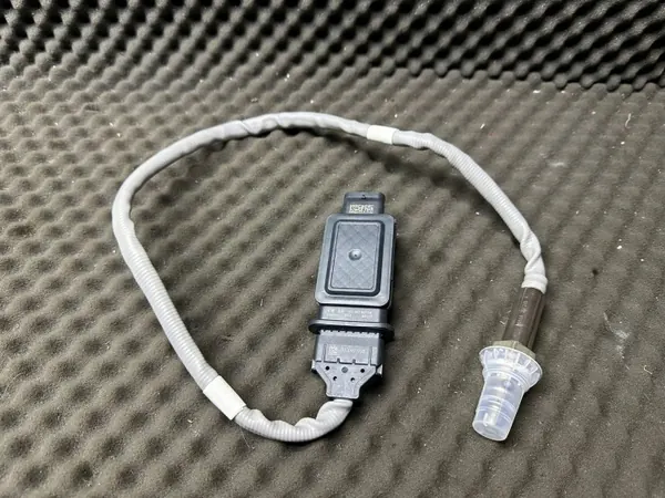 Sensor NOx OEM 05L907807CN para Volkswagen image 2