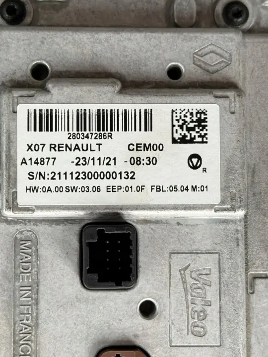 Renault Twingo 2021 Radionäyttö OEM 280347286R image 6
