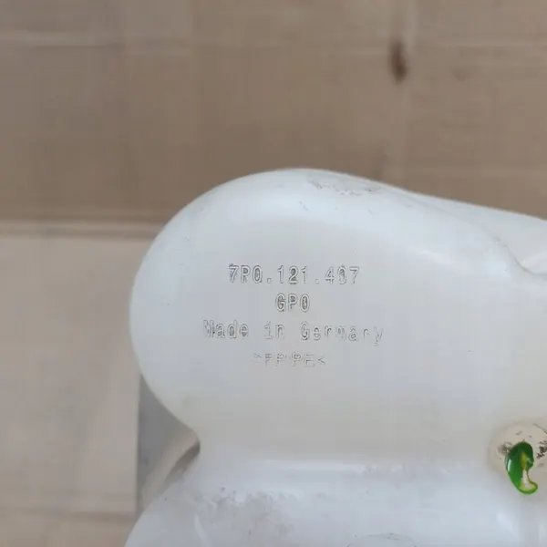 Tuulilasinpesuneste säiliö Porsche Cayenne 7P0121407 image 2