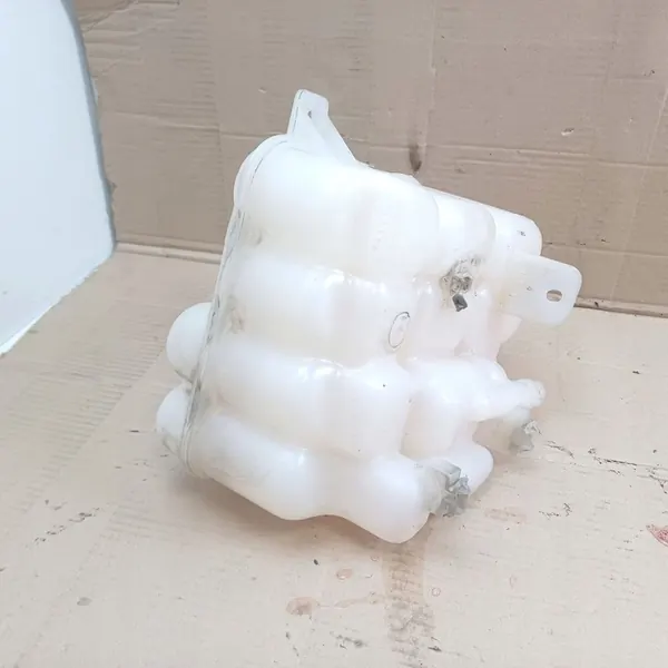 Tuulilasinpesuneste säiliö Porsche Cayenne 7P0121407 image 4