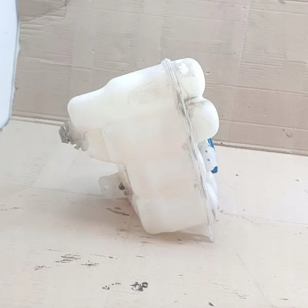 Tuulilasinpesuneste säiliö Porsche Cayenne 7P0121407 image 6