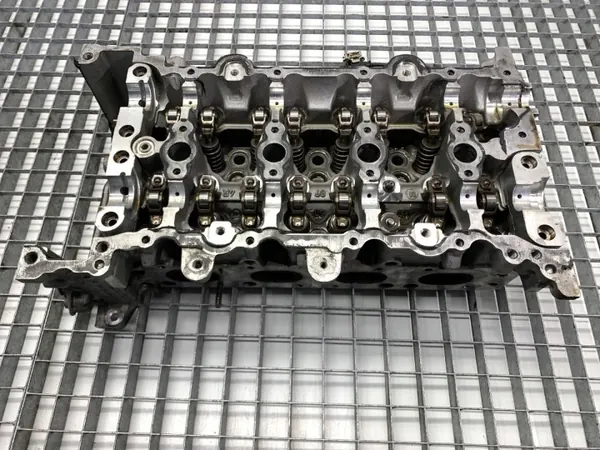 Culasse OEM R2700160400 pour Mercedes CLA Coupé image 2