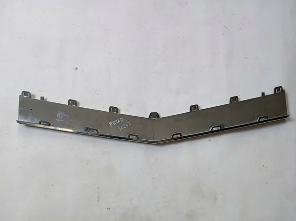 Rivestimento paraurti anteriore Cromato MERCEDES W207 OEM image 6