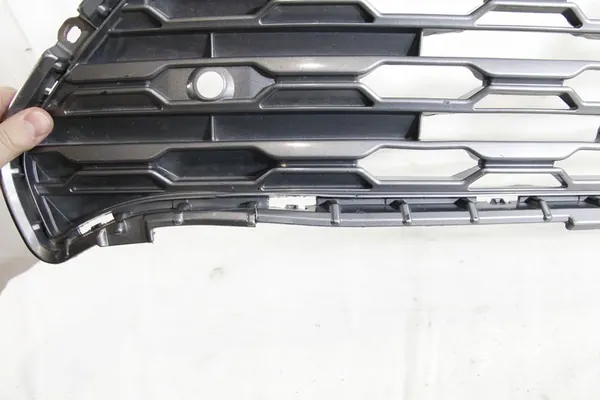Grill Grille Silver PDC Camera Original Toyota Rav4 V 2019-2025 image 8