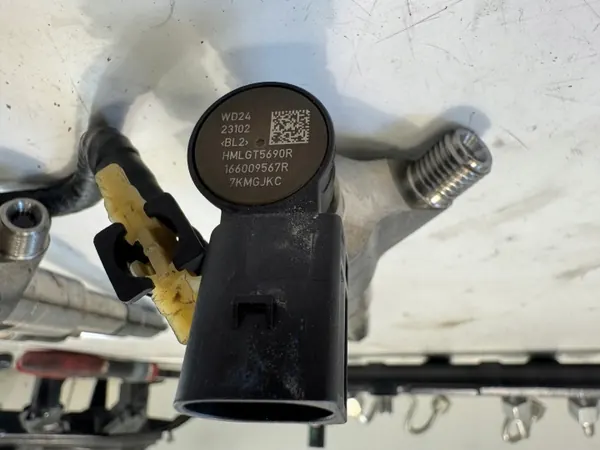 Suuttimet OEM 166009567R Renault Master IV:lle image 3