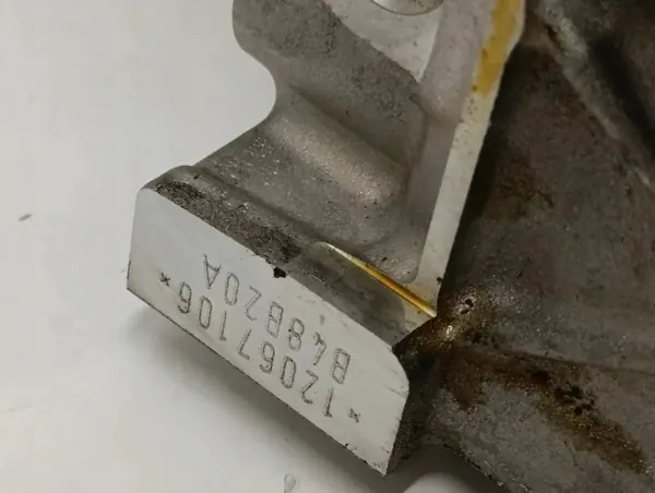 BMW Moottorilohko OEM G20 318i B48B20A - Käytetty image 10