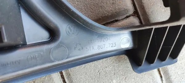 Guia de Para-choque Frontal Esquerdo VW Touran II 5TA image 9