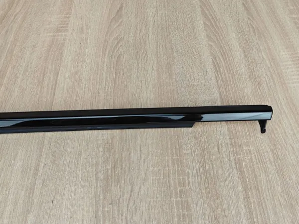 OEM 7433549 Vänster Framdörrlist Shadowline BMW G30 image 4
