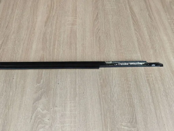 OEM 7433549 Vänster Framdörrlist Shadowline BMW G30 image 7