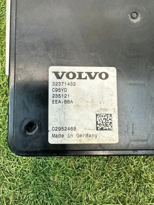 Volvo XC40 2025 Wechselrichter OEM 32371432 image 5