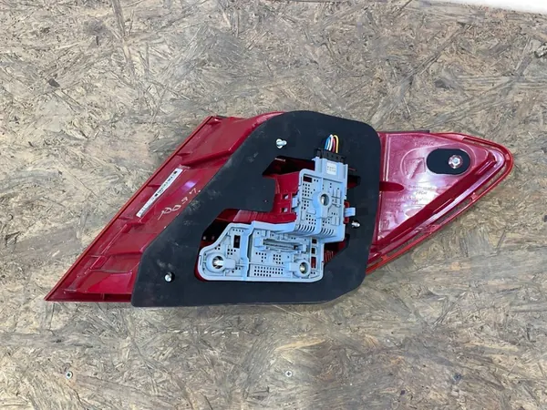 Mercedes C-Klasse W204 Lift 11-15 Sedan Linker Achterlicht A2048201864 image 6