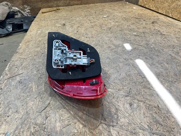 Mercedes C-Klasse W204 Lift 11-15 Sedan Linker Achterlicht A2048201864 image 9