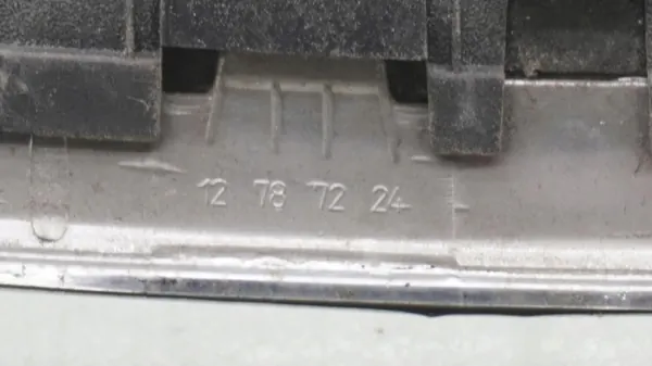 Rejilla SAAB 9-3 II OEM 12787224 - Usado image 7