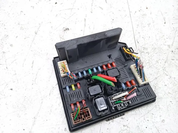 Module BSI d'occasion OEM 284B7-JD000 pour Nissan Qashqai image 2