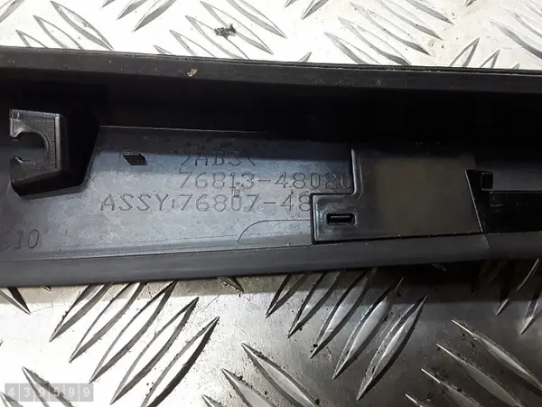 Lexus Pilaarbekleding OEM 7681348020 - Gebruikt image 6