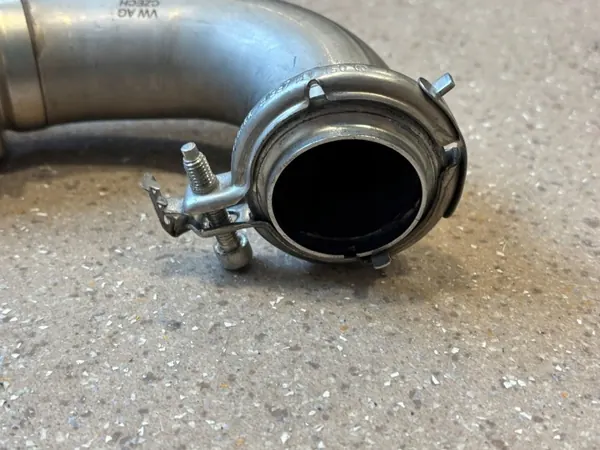 Tubo EGR OEM 05L131521E para Audi A6 C8 2.0 TDI image 5