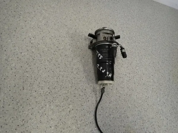 TOYOTA COROLLA VERSO 2.2D Base do Filtro de Combustível image 1