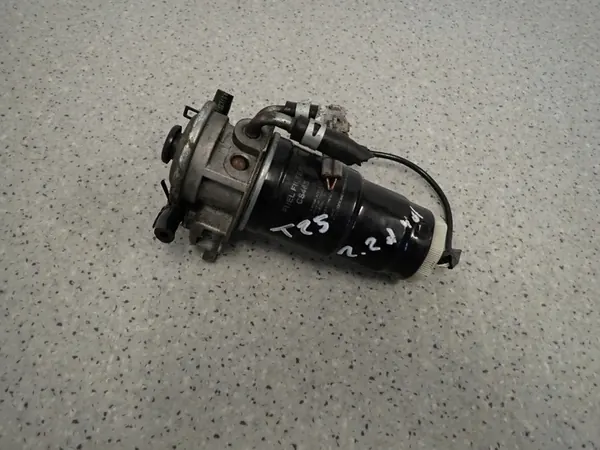 TOYOTA COROLLA VERSO 2.2D Base do Filtro de Combustível image 3