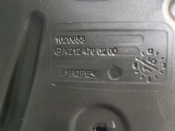 Tanque AdBlue usado OEM A2124700200 para Mercedes CLS image 4