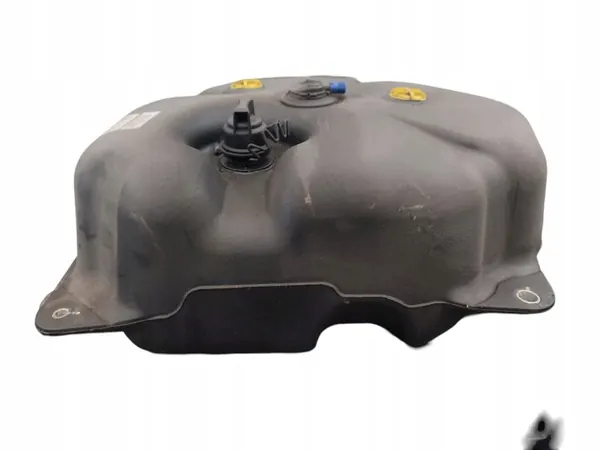 Tanque AdBlue usado OEM A2124700200 para Mercedes CLS image 8