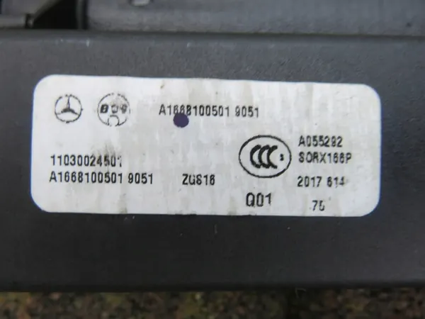 Store de coffre Mercedes GLS OEM A16681005019051 image 4