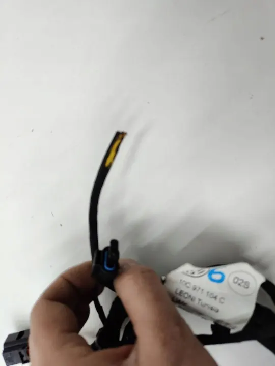 Sensor de aparcamiento Cupra Born OEM 10C971104C image 3
