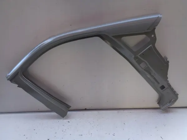 Pilier Avant Droit OEM A4476372309 Mercedes Vito V-Class image 2