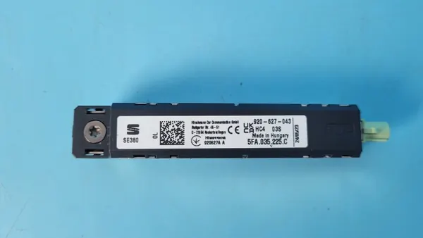 OEM 5FA035225C antenneversterker voor CUPRA LEON image 2